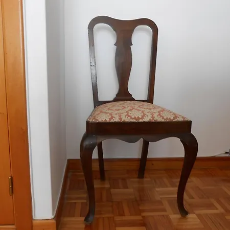 Apartman At A Glance